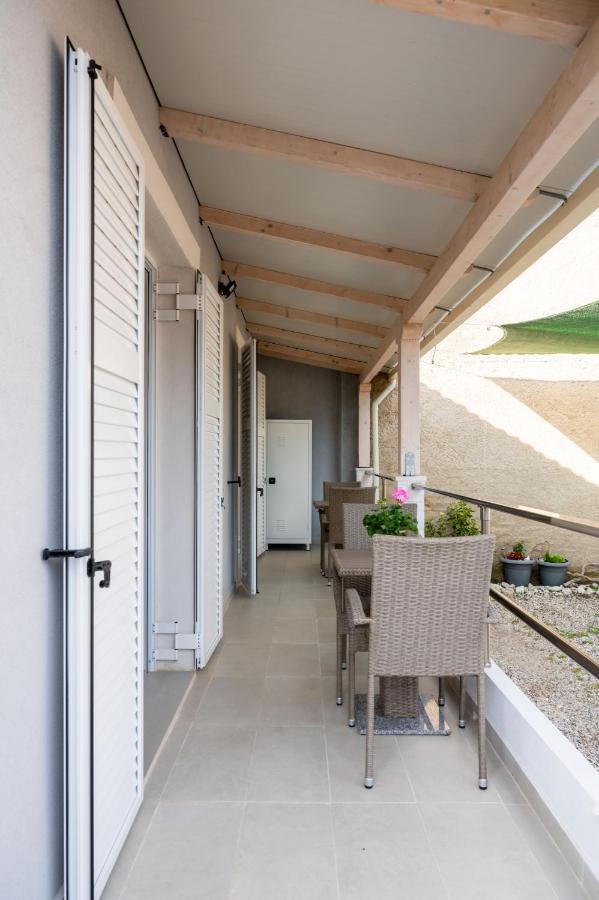 Fouki Apartments Ipsos Beach Exterior photo